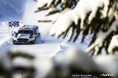 Josh McErlean - Eoin Treacy
73º Rally Sweden 2026. Ford Puma Rally1 (YX22 FCE). Clasificado 9º.
M-Sport Ford WRT

Del 12 al 15 de Febrero, Umeå.
Superficie: nieve - hielo.

El Rallye constaba de 3 etapas con un total de 1069.44 km de los que 300.66 km divididos en 18 tramos eran cronometrados.

Tomaron la salida 57 equipos, finalizaron 48.

© Petr Šesták

Palabras clave: Ford;Puma;Suecia;2026;Rally1
