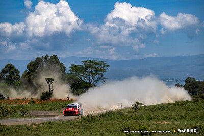 Oliver Solberg - Elliott Edmondson
74º Safari Rally Kenya 2026. Toyota GR Yaris Rally1 (A-7662). Clasificado 10º.
Toyota Gazoo Racing WRT

Del 12 al 15 de Marzo, Naivasha.
Superficie: tierra.

El Rally constaba de 4 etapas con un total de 1205.46 km de los que 338.34 km divididos en 20 tramos eran cronometrados.

Tomaron la salida 41 equipos, finalizaron 29.

© Vladislav Maschl

Palabras clave: Toyota;Yaris;Rally1;Kenya;2026