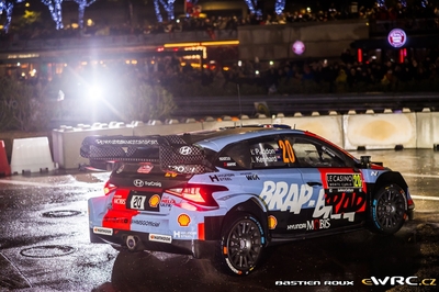 Hayden Paddon - John Kennard
94º Rallye Automobile de Monte-Carlo 2026. Hyundai i20 N Rally1 (ALZ WR 909). Clasificado 11º.
Hyundai Shell Mobis WRT

Del 22 al 25 de Enero, Gap - Monaco.
Superficie: asfalto - nieve.

El Rally constaba de 4 etapas con un total de 1553.22 km de los que 339.15 km divididos en 17 tramos eran cronometrados.

Tomaron la salida 65 equipos, finaluizaron 48.

© Bastien Roux

Palabras clave: Hyundai;Rally1;Montecarlo;2026