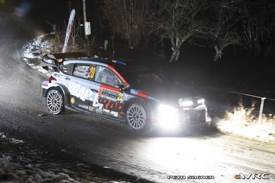 Hayden Paddon - John Kennard
94º Rallye Automobile de Monte-Carlo 2026. Hyundai i20 N Rally1 (ALZ WR 909). Clasificado 11º.
Hyundai Shell Mobis WRT

Del 22 al 25 de Enero, Gap - Monaco.
Superficie: asfalto - nieve.

El Rally constaba de 4 etapas con un total de 1553.22 km de los que 339.15 km divididos en 17 tramos eran cronometrados.

Tomaron la salida 65 equipos, finaluizaron 48.

© Petr Sagner

Palabras clave: Hyundai;Rally1;Montecarlo;2026