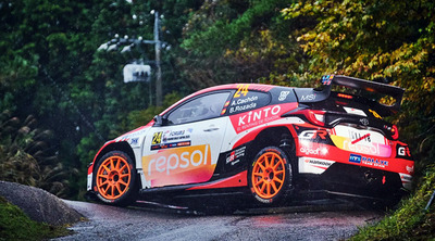 Alejandro Cachón - Borja Rozada
FORUM8 Rally Japan 2026. Toyota GR Yaris Rally2 (2086 NKH). Clasificado 11º.
Toyota España

Del 28 al 31 de Mayo, Toyota city, Aichi pref.
Superficie: asfalto.

El Rallye constaba de 3 etapas con un total de 905.27 km de los que 302.82 km divididos en 20 tramos eran cronometrados.

Tomaron la salida 32 equipos, finalizaron 29.

Palabras clave: Toyota;Yaris;Rally2;Japon;2026
