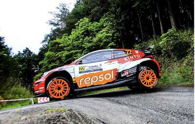Alejandro Cachón - Borja Rozada
FORUM8 Rally Japan 2026. Toyota GR Yaris Rally2 (2086 NKH). Clasificado 11º.
Toyota España

Del 28 al 31 de Mayo, Toyota city, Aichi pref.
Superficie: asfalto.

El Rallye constaba de 3 etapas con un total de 905.27 km de los que 302.82 km divididos en 20 tramos eran cronometrados.

Tomaron la salida 32 equipos, finalizaron 29.

Palabras clave: Toyota;Yaris;Rally2;Japon;2026