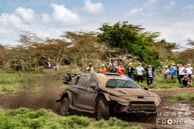 Thierry Neuville - Martijn Wydaeghe
74º Safari Rally Kenya 2026. Hyundai i20 N Rally1 (ALZ WR 910). Clasificado 12º.
Hyundai Shell Mobis WRT

Del 12 al 15 de Marzo, Naivasha.
Superficie: tierra.

El Rally constaba de 4 etapas con un total de 1205.46 km de los que 338.34 km divididos en 20 tramos eran cronometrados.

Tomaron la salida 41 equipos, finalizaron 29.

© Honza Fronek

Palabras clave: Hyundai;Rally1;Kenya;2026