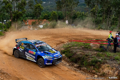 Roope Korhonen - Anssi Viinikka
59º Vodafone Rally de Portugal 2026. Toyota GR Yaris Rally2 (SP 1003). Clasificado 12º y 2º en WRC2.
Rautio Motorsport

Del 7 al 10 de Mayo, Matosinhos.
Superficie: tierra.

El Rallye constaba de 4 etapas con un total de 1874.58 km de los que 344.91 km divididos en 23 tramos eran cronometrados.

Tomaron la salida 67 equipos, finalizaron 47.

© Gary Fothergill

Palabras clave: Toyota;Yaris;Rally2;Portugal;2026