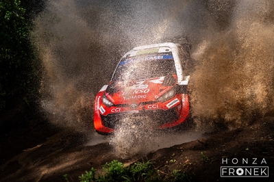 Efyn Evans - Scott Martin
74º Safari Rally Kenya 2026. Toyota GR Yaris Rally1 (A-7663). Clasificado 13º.
Toyota Gazoo Racing WRT

Del 12 al 15 de Marzo, Naivasha.
Superficie: tierra.

El Rally constaba de 4 etapas con un total de 1205.46 km de los que 338.34 km divididos en 20 tramos eran cronometrados.

Tomaron la salida 41 equipos, finalizaron 29.

© Honza Fronek

Palabras clave: Toyota;Yaris;Rally1;Kenya;2026