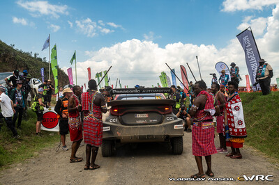 Efyn Evans - Scott Martin
74º Safari Rally Kenya 2026. Toyota GR Yaris Rally1 (A-7663). Clasificado 13º.
Toyota Gazoo Racing WRT

Del 12 al 15 de Marzo, Naivasha.
Superficie: tierra.

El Rally constaba de 4 etapas con un total de 1205.46 km de los que 338.34 km divididos en 20 tramos eran cronometrados.

Tomaron la salida 41 equipos, finalizaron 29.

© Vladislav Maschl

Palabras clave: Toyota;Yaris;Rally1;Kenya;2026