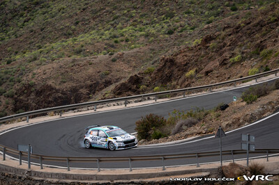 Jan Solans - Rodrigo Sanjuan
50º Rally Islas Canarias - Rally of Spain 2026. Skoda Fabia RS Rally2 (S 4874 BCM). Clasificado 16º.
PH.Ph

Del 23 al 26 de Abril, Cavle
Superficie: asfalto

El Rallye constaba de 3 etapas con un total de 1309.16 km de los que 301.30 km divididos en 18 tramos eran cronometrados (uno de ellos fue cancelado SS3 Tejeda - San Mateo 1 de 18,62 km.
La cancelación se debió a que vehículos de espectadores estaban estacionados ilegalmente dentro de un área protegida cerca del escenario).
Se encontraron más de 100 vehículos en la zona.

Tomaron la salida 58 equipos, finalizaron 51.

© Ladislav Holecek

Palabras clave: Skoda;Fabia;Rally2;Canarias;España;Spain;2026