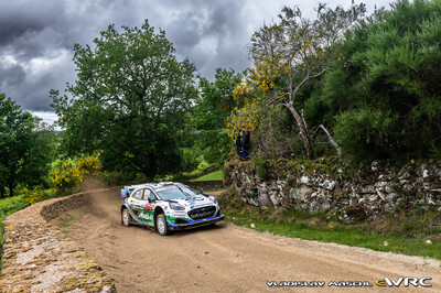 Josh McErlean - Eoin Treacy
59º Vodafone Rally de Portugal 2026. Ford Puma Rally1 (YX22 FCE). Clasificado 18º.
M-Sport Ford WRT

En SS17 Amarante 2 de 26,24 km se salió de pista en el km 19,1, teniendo que ser empujado de nuevo a la carretera por los espectadores.
Mas adelante sufrió un trompo y se le caló el motor.

Estos dos percances le llevaron a perder en éste tramo +3:06.6 con el mejor tiempo conseguido por Sébastien Ogier - Vincent Landais, Toyota GR Yaris Rally1  18:20.1.

Del 7 al 10 de Mayo, Matosinhos.
Superficie: tierra.

El Rallye constaba de 4 etapas con un total de 1874.58 km de los que 344.91 km divididos en 23 tramos eran cronometrados.

Tomaron la salida 67 equipos, finalizaron 47.

© Vladislav Maschl

Palabras clave: Ford;Puma;Rally1;Portugal;2026