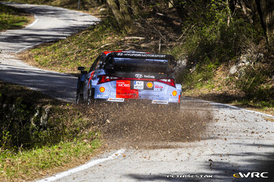 Adrien Fourmaux - Alexandre Coria
Croatia Rally 2026. Hyundai i20 N Rally1 (ALZ WR 917). Clasificado 30º
Hyundai Shell Mobis WRT

Del 9 al 12 de Abril, Cavle
Superficie: asfalto

El Rallye constaba de 3 etapas con un total de 1134 km de los que 300.28 km divididos en 20 tramos eran cronometrados.

Tomaron la salida 51 equipos, finalizaron 44.

© Petr Šesták

Palabras clave: Croacia;Hyundai;Rally1;2026