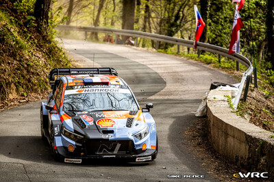 Adrien Fourmaux - Alexandre Coria
Croatia Rally 2026. Hyundai i20 N Rally1 (ALZ WR 917). Clasificado 30º
Hyundai Shell Mobis WRT

Del 9 al 12 de Abril, Cavle
Superficie: asfalto

El Rallye constaba de 3 etapas con un total de 1134 km de los que 300.28 km divididos en 20 tramos eran cronometrados.

Tomaron la salida 51 equipos, finalizaron 44.

© Sike Bence

Palabras clave: Croacia;Hyundai;Rally1;2026