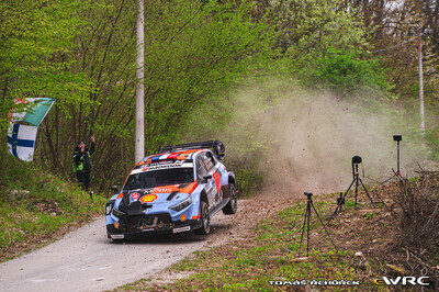Adrien Fourmaux - Alexandre Coria
Croatia Rally 2026. Hyundai i20 N Rally1 (ALZ WR 917). Clasificado 30º
Hyundai Shell Mobis WRT

Del 9 al 12 de Abril, Cavle
Superficie: asfalto

El Rallye constaba de 3 etapas con un total de 1134 km de los que 300.28 km divididos en 20 tramos eran cronometrados.

Tomaron la salida 51 equipos, finalizaron 44.

© Tomáš Rehurek

Palabras clave: Croacia;Hyundai;Rally1;2026