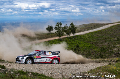 Yohan Rossel - Arnaud Dunand
59º Vodafone Rally de Portugal 2026. Lancia Ypsilon Rally2 HF Integrale (HH-688-NV). Sufrió un accidente en la 3ª etapa en el kilómetro 9,8 de SS17 Amarante 2 de 26,24 km.
En la 4ª y última etapa se re-enganchó ("SR") y acabó clasificado 38º.
Lancia Corse HF

Del 7 al 10 de Mayo, Matosinhos.
Superficie: tierra.

El Rallye constaba de 4 etapas con un total de 1874.58 km de los que 344.91 km divididos en 23 tramos eran cronometrados.

Tomaron la salida 67 equipos, finalizaron 47.

© Vladislav Maschl

Palabras clave: Lancia;Ypsilon;Rally2;Portugal;2026