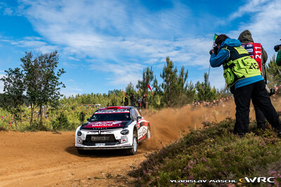 Yohan Rossel - Arnaud Dunand
59º Vodafone Rally de Portugal 2026. Lancia Ypsilon Rally2 HF Integrale (HH-688-NV). Sufrió un accidente en la 3ª etapa en el kilómetro 9,8 de SS17 Amarante 2 de 26,24 km.
En la 4ª y última etapa se re-enganchó ("SR") y acabó clasificado 38º.
Lancia Corse HF

Del 7 al 10 de Mayo, Matosinhos.
Superficie: tierra.

El Rallye constaba de 4 etapas con un total de 1874.58 km de los que 344.91 km divididos en 23 tramos eran cronometrados.

Tomaron la salida 67 equipos, finalizaron 47.

© Vladislav Maschl

Palabras clave: Lancia;Ypsilon;Rally2;Portugal;2026
