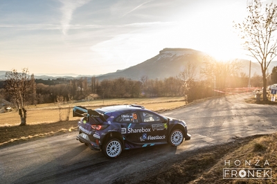 Grégoire Munster - Louis Louka
94º Rallye Automobile de Monte-Carlo 2026. Ford Puma Rally1 (MU 5858). Abandonó por avería mecánica en SS14 Col de Braus / La Cabanette 1 de 12,5 km.
M-Sport Ford WRT

Del 22 al 25 de Enero, Gap - Monaco.
Superficie: asfalto - nieve.

El Rally constaba de 4 etapas con un total de 1553.22 km de los que 339.15 km divididos en 17 tramos eran cronometrados.

Tomaron la salida 65 equipos, finaluizaron 48.

© Honza Fronek

Palabras clave: Ford;Puma;Rally1;Montecarlo;2026