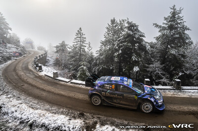 Grégoire Munster - Louis Louka
94º Rallye Automobile de Monte-Carlo 2026. Ford Puma Rally1 (MU 5858). Abandonó por avería mecánica en SS14 Col de Braus / La Cabanette 1 de 12,5 km.
M-Sport Ford WRT

Del 22 al 25 de Enero, Gap - Monaco.
Superficie: asfalto - nieve.

El Rally constaba de 4 etapas con un total de 1553.22 km de los que 339.15 km divididos en 17 tramos eran cronometrados.

Tomaron la salida 65 equipos, finaluizaron 48.

© Vladislav Maschl

Palabras clave: Ford;Puma;Rally1;Montecarlo;2026