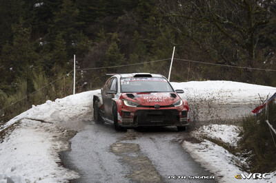 Yuki Yamamoto - James Fulton
94º Rallye Automobile de Monte-Carlo 2026. Toyota GR Yaris Rally2 (SP 1004). Abandonó por accidente en SS15 La Bollène-Vésubie / Moulinet 1 de 23,45 km.
Printsport

Del 22 al 25 de Enero, Gap - Monaco.
Superficie: asfalto - nieve.

El Rally constaba de 4 etapas con un total de 1553.22 km de los que 339.15 km divididos en 17 tramos eran cronometrados.

Tomaron la salida 65 equipos, finaluizaron 48.

© Petr Sagner

Palabras clave: Toyota;Yaris;Rally2;Montecarlo;2026