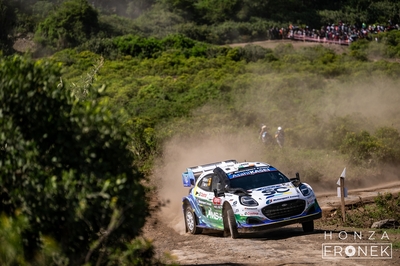 Josh McErlean - Eoin Treacy
74º Safari Rally Kenya 2026. Ford Puma Rally1 (YX22 FCE). Abandonó por motor en SS17 Oserengoni 1 de 18,22 km.
M-Sport Ford WRT

Del 12 al 15 de Marzo, Naivasha.
Superficie: tierra.

El Rally constaba de 4 etapas con un total de 1205.46 km de los que 338.34 km divididos en 20 tramos eran cronometrados.

Tomaron la salida 41 equipos, finalizaron 29.

© Honza Fronek

Palabras clave: Ford;Puma;Rally1;Kenya;2026