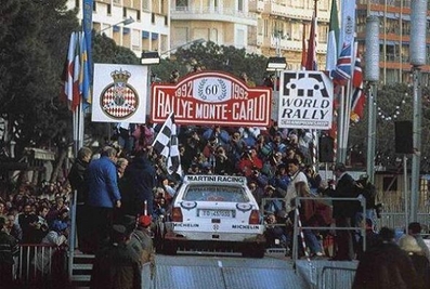 60º Rallye Automóbile de Monte-Carlo 1992
Lancia Delta HF Integrale
Martini Racing

Del 23 al 29 de Enero, Monte-Carlo.
Superficie: asfalto - nieve.

El Rally tenia un total de 3317.61 km de los que 628.29 km divididos en 26 tramos eran especiales (1 de ellas fue cancelada SS23 Col de Turini 3 de 22,21 Km).

Tomaron la salida 141 equipos, finalizaron 76.
Palabras clave: Lancia;Delta;Integrale;Montecarlo;1992;Parque_Cerrado