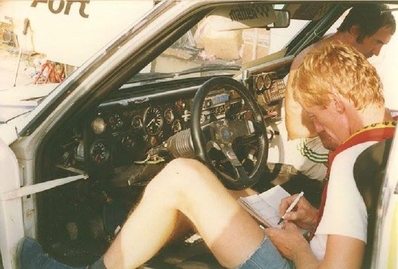 Walter Röhrl
Cuando era piloto oficial del Equipo Audi sport
1984/85/86

Durante estos años pilotó el Audi Quattro A2, Audi Sport Quattro S1 y Audi Sport Quattro S1 E2.
Palabras clave: Walter_Röhrl;Audi;Grupo_B;Quattro;1984;1985;1986;Personajes