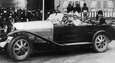 Williams
7º Rallye Automobile de Monte-Carlo 1928. Bugatti 4.3L. Clasificado 29º.

Del 14 al 18 de Enero.
Superficie: asfalto - nieve.

Se inscribieron 77 equipos, tomaron la salida 60, finalizaron 47.@
Palabras clave: Bugatti;Montecarlo;1928;Personajes