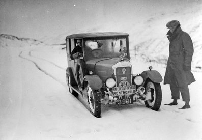 Srta. Kitty Brunell
7º Rallye Automobile de Monte-Carlo 1928. Singer Junior (WK 3931). Abandonó.

Del 14 al 18 de Enero.
Superficie: asfalto - nieve.

Se inscribieron 77 equipos, tomaron la salida 60, finalizaron 47.@
Palabras clave: Montecarlo;1928;nieve;mujeres;Womens