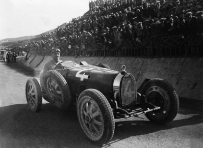 Albert Divo
20º Targa Florio 1929. Bugatti Type 35C. Clasificado 1º.
La prueba tenia un total de 540 Km.
Alberto Divo gano con una media de 74.366 km/h.@
Palabras clave: Bugatti;Type;Targa_Florio;1929