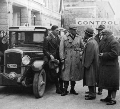 Viktor Szmick - Emanuel Csajkovszky - Ferenc Pesti
8º Rallye Automobile de Monte-Carlo 1929. Weiss Manfred. Clasificado 2º.
Se inscribieron 90 equipos, participantes, tomaron la salida 65, finalizaron 24.
Palabras clave: Montecarlo;1929