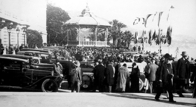 8º Rallye Automobile de Monte-Carlo 1929
Parque Cerrado en Mònaco
Se inscribieron 90 equipos, participantes, tomaron la salida 65, finalizaron 24.
Palabras clave: Montecarlo;1929;Parque_Cerrado