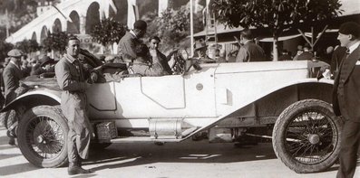 Von Mendelssohn
9º Rallye Automobile de Monte-Carlo 1930. Austro Daimler. Clasificado 40º.

Del 26 al 29 de Enero,
Superficie: asfalto - nieve.

Se inscribieron 142 equipos, tomaron la salida 115, finalizaron 88.
Palabras clave: Montecarlo;1930