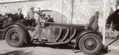 Howey
9º Rallye Automobile de Monte-Carlo 1930. Mercedes Benz SSK. Clasificado 76º.

Del 26 al 29 de Enero,
Superficie: asfalto - nieve.

Se inscribieron 142 equipos, tomaron la salida 115, finalizaron 88.
Palabras clave: Montecarlo;1930