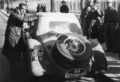 Laury Schell - René Dreyfus
16º Rallye Automobile de Monte-Carlo 1937. Delahaye 135S. Clasificado 5º.

Del 26 al 30 de Enero.
Superficie: asfalto - nieve.

Tomaron la salida 121 equipos, finalizaron 81.@
Palabras clave: Delahaye;Montecarlo;1937;Personajes