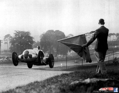 3º  DONINGTON GP 1937
Manfred von Brauchitsch - Mercedes W125
(Author photo unknown)
Para mas informacion [url=https://wp.me/p74eqQ-2l] Clic en la foto o aqui si esta azul[/url]
For more information [url=https://wp.me/p74eqQ-2l] Click on the picture or here if blue [/url]
Palabras clave: Donington_Park;Mecedes;1937