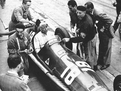 I Grand Prix de Monza (1948)
Para mas informacion [url=https://wp.me/p74eqQ-1h] Clic en la foto o aqui si esta azul[/url]
For more information [url=https://wp.me/p74eqQ-1h] Click on the picture or here if blue [/url]
