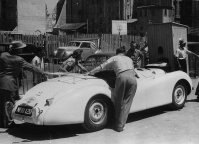 Ian Appleyard - Patricia Appleyard-Lyons
13º Rally Coupe des Alpes 1950, Jaguar XK120 Roadster, Clasificado 1º@
Palabras clave: Jaguar;Alpes;1950