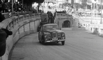 Louis Chiron - N. Mahé
11º Rallye Automobile de Monte-Carlo 1951. Delahaye 175 S (7099 S 75). Clasificado 5º.

Del 22 al 29 de Enero.
Superficie: asfalto - nieve.

Se inscribieron 362 equipos, tomaron la salida 337, finalizaron 281.@
Palabras clave: Delahaye;Montecarlo;1951