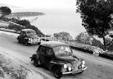 Louis Rosier - Jean-Louis Rosier
11º Rallye Automobile de Monte-Carlo 1951. Renault 4 CV 1063 (374 J 63). Clasificado 15º.

Del 22 al 29 de Enero.
Superficie: asfalto - nieve.

Se inscribieron 362 equipos, tomaron la salida 337, finalizaron 281.@
Palabras clave: Renault;Montecarlo;1951