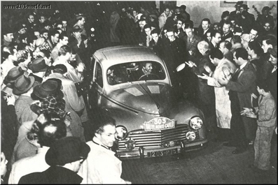 Srta. F. De Cortanze - Srta. Ginette François-Sigrand
11º Rallye Automobile de Monte-Carlo 1951. Peugeot 203 (1203-P75). Clasificada 61ª y 1ª en Copa de Damas.

Del 22 al 29 de Enero.
Superficie: asfalto - nieve.

Se inscribieron 362 equipos, tomaron la salida 337, finalizaron 281.@
Palabras clave: Peugeot;Montecarlo;1951;Mujeres;Womens