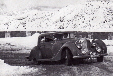 William T. Franklin - G.C. Franklin
11º Rallye Automobile de Monte-Carlo 1951. Lagonda Berline de Ville V12 4.5. Clasificado 241º.

Del 22 al 29 de Enero.
Superficie: asfalto - nieve.

Se inscribieron 362 equipos, tomaron la salida 337, finalizaron 281.@
Palabras clave: Lagonda;Montecarlo;1951