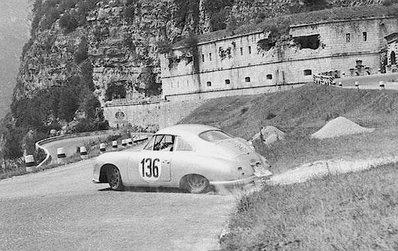 Gilberte Thirion - Max Thirion
15º Rallye International des Alpes 1952. Porsche 356 SL. Abandonó.

Del 11 al 17 de Julio, Marseille - Cortina - Cannes.
Superficie: asfalto.

Desconocemos de cuantos kilómetros tanto totales como cronometrados tenia la prueba.

Tomaron la salida 87 equipos, finalizaron 23.@
Palabras clave: Porsche;Alpes;1952