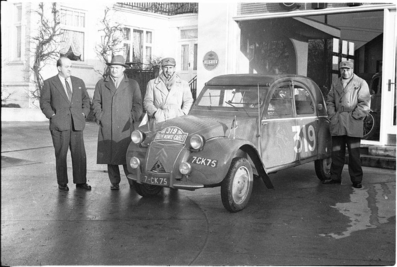Michel Berbier - Jacques Duvey
14º Rallye Automobile de Monte-Carlo 1954. Citröen 2cv A (7-CK 75). Clasificado 323º.

Del 18 al 25 de Enero, Monaco.
Superficie: asfalto - nieve.

Tomaron la salida 402 equipos, finalizaron 329.@
Palabras clave: Citroen;1954;Montecarlo