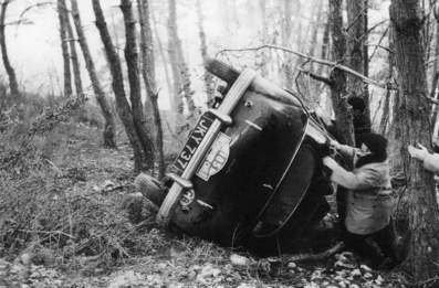 George Donald Rose - Hobson
14º Rallye Automobile de Monte-Carlo 1954. Austin A70 (JKY 737). Abandonó.

Del 18 al 25 de Enero, Monaco.
Superficie: asfalto - nieve.

Tomaron la salida 402 equipos, finalizaron 329.@
Palabras clave: Austin;Montecarlo;1954;Crash