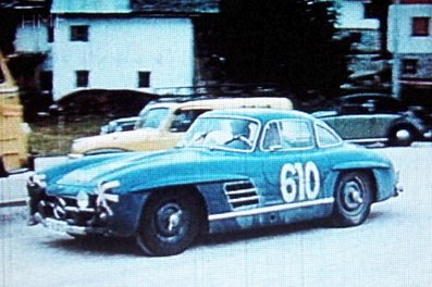 René Cotton - Simone Allain
18º Rallye International des Alpes 1956. Mercedes 300 SL. Abandonó.

De 6 al 13 de Julio, Marseille - Zagreb - Marseille.
Superficie: asfalto.

Tomaron la salida 80 equipos, finalizaron 34.@
Palabras clave: Mercedes;Alpes;1956