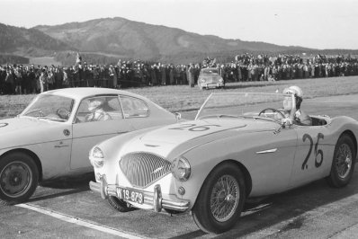 Trofeo de Flugplatzrennen de Zeltweg (1957)
Para mas informacion [url=http://wp.me/p74eqQ-gu] Clic en la foto o aqui si esta azul[/url]
For more information [url=http://wp.me/p74eqQ-gu] Click on the picture or here if blue [/url]
