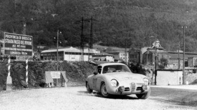 Bernard Consten - Roger de Lageneste
19º Rally Coupe del Alpes 1958, Alfa Romeo Giulietta SZ, Clasificado 1º@
Palabras clave: Alfa_Romeo;Alpes;1958