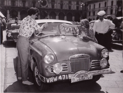 Mary Handley-Page - Lola Grounds
19º Critérium International de la Montagne - Coupe des Alpes 1958. Austin Healey Sprite (VRW 471). Clasificado 16º.

Del 7 al 12 de Julio, Marseille-Brescia-Les Gets-Marseille.
Superficie: asfalto - tierra.

Tomaton la salida 55 equipos, finalizaron 25.@
Palabras clave: Austin;Alpes;1958