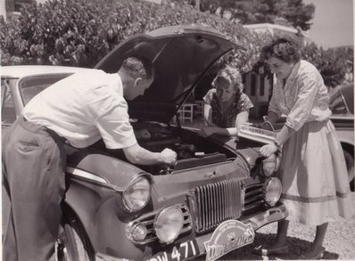 M.Handley-Page - Lola Grounds
19º Rally Coupe del Alpes 1958, Austin Healey Sprite, Clasificado 16º@
Palabras clave: Austin;Alpes;1958