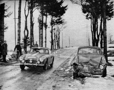 Bonvalot - Bonvalot
28º Rallye Automobile de Monte-Carlo 1959. A.C. Aceca. Abandonó.
(Coche izquierda de la foto)

Del 19 al 25 de Enero, Monaco.
Superficie: asfalto - nieve.

El Rally tenía un total de 3486.00 km incluyendo tramos de enlace.
Desconocemos de cuantos kilómetros cronometrados constaba la prueba.

Se inscribieron 345 equipos, tomaron la salida 322, finalizaron 186.@
Palabras clave: Montecarlo;1959;crash