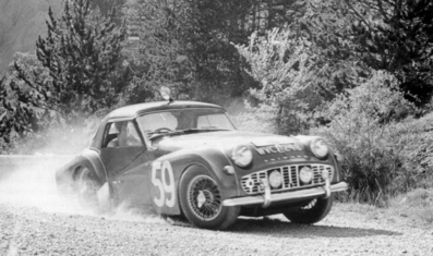 David Seigle-Morris - Victor (Vic) Elford
21º Coupe des Alpes 1960. Triumph TR3. Clasificado 18º.

Del 26 al 30 de Junio, Marseille - Bormio - Chamonix - Cannes.

Desconocemos de cuantos kilómetros constaba la prueba.

Tomaron la salida 64 equipos, finalizaron 39.@
Palabras clave: Triumph;Alpes;1960