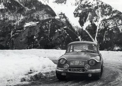 Guy Jouanneaux - Alain Coquillet
30º Rallye Automobile de Monte-Carlo 1961. Panhard-Tigre PL17 (957 FC 45). Clasificado 3º.

Del 21 al 28 de Enero, Montecarlo.
Superficie: asfalto - nieve.

Tomaron la salida 305 equipos, finalizaron 156.@
Palabras clave: Panhard-Tigre;Montecarlo;1961