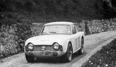 Mike Sutcliffe - Roy Fidler
23º Rally Coupe del Alpes 1962, Triumph TR4, Clasificado 4º@
Palabras clave: Triumph;Alpes;1962